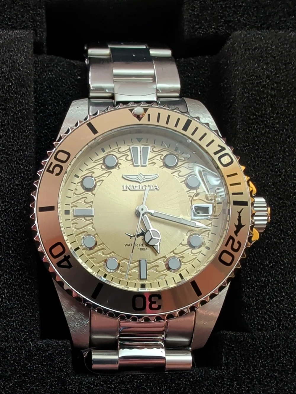NWT Invicta Pro Diver 34mm Women’s Stainless Steel Watch – Champagne/Gold Dial